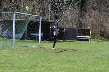 Bild 164 - Frauen am 10.4.11